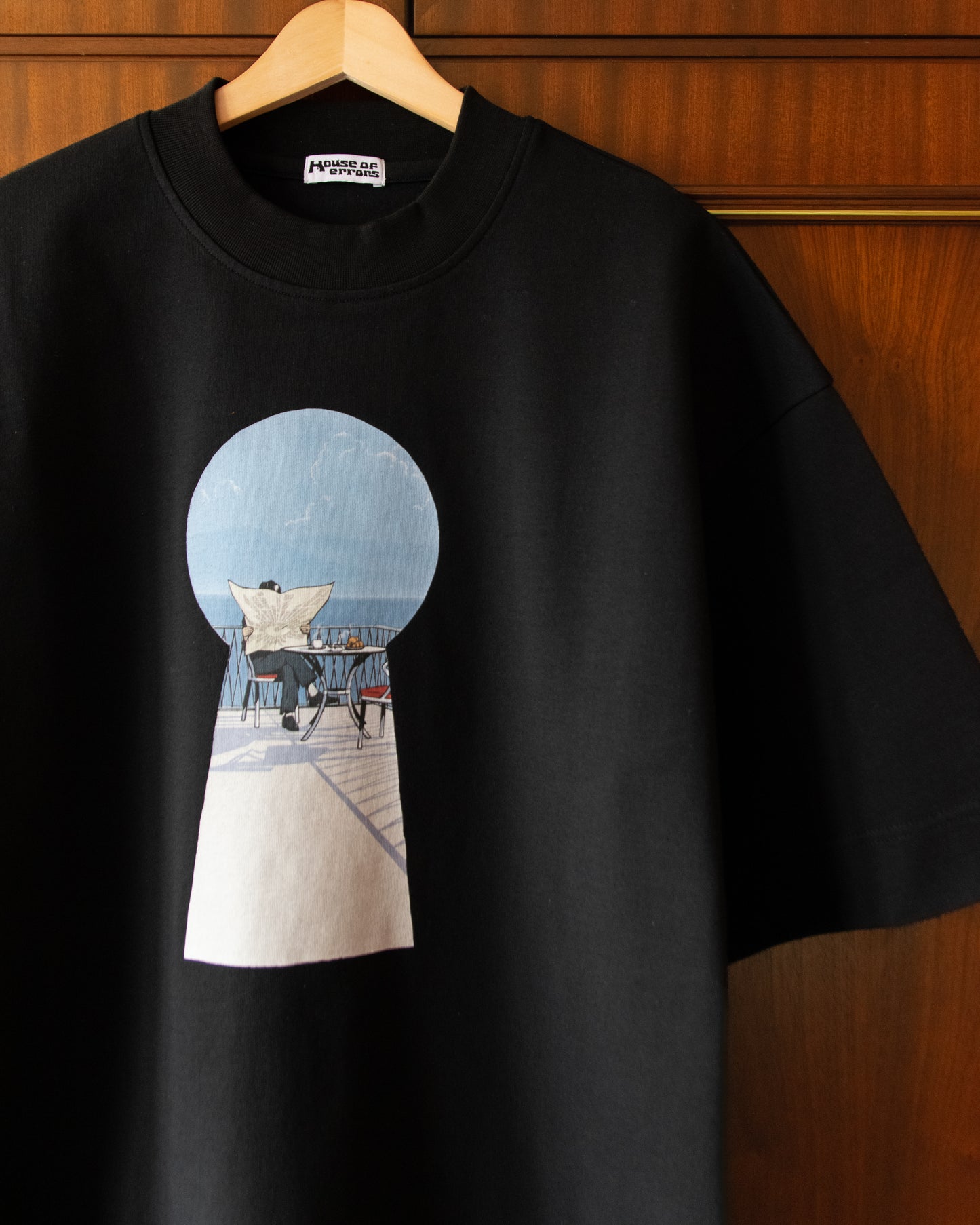 KEYHOLE HEAVYWEIGHT TEE IN BLACK