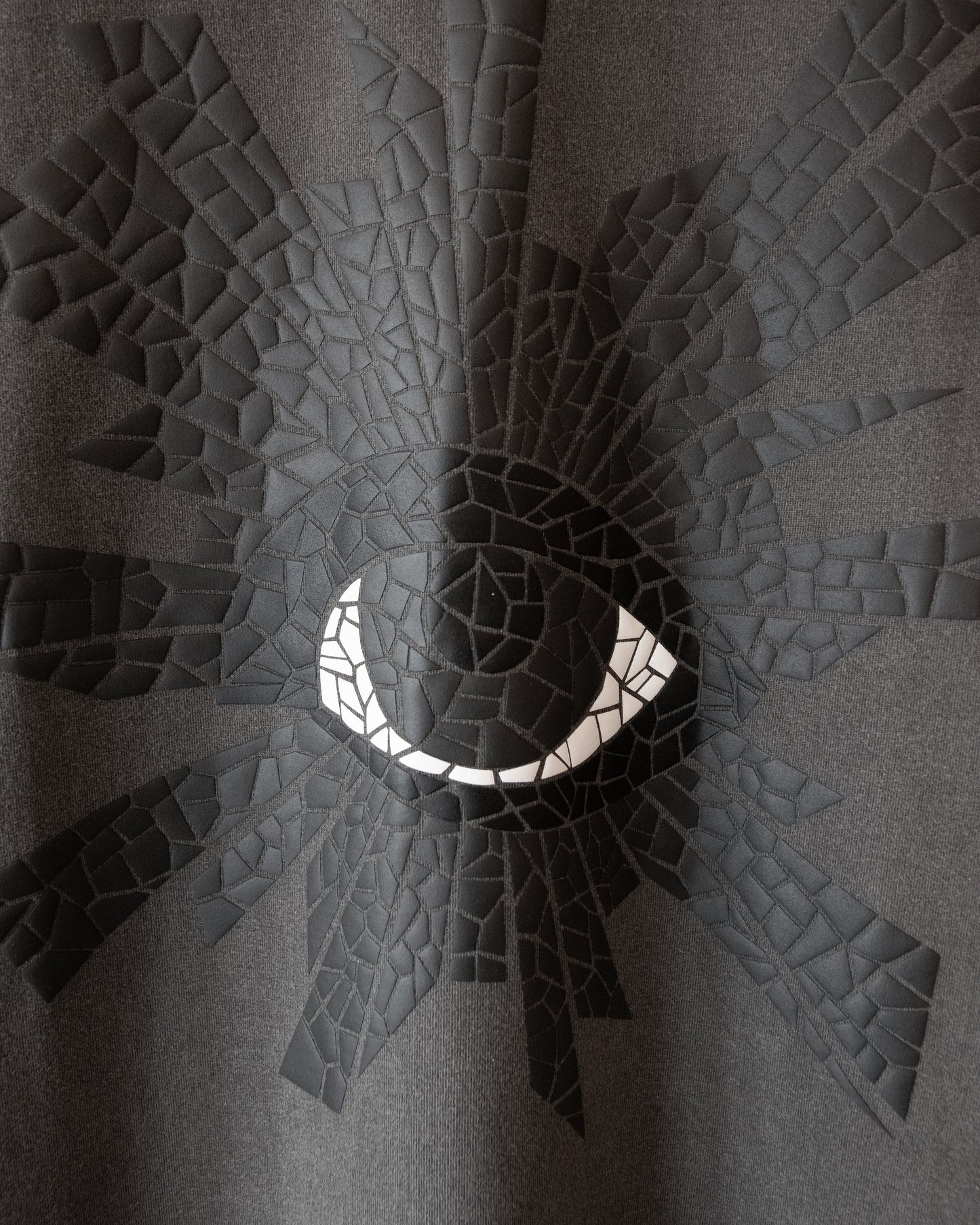 MOSAIC ALL-SEEING HEAVYWEIGHT TEE IN SABLE
