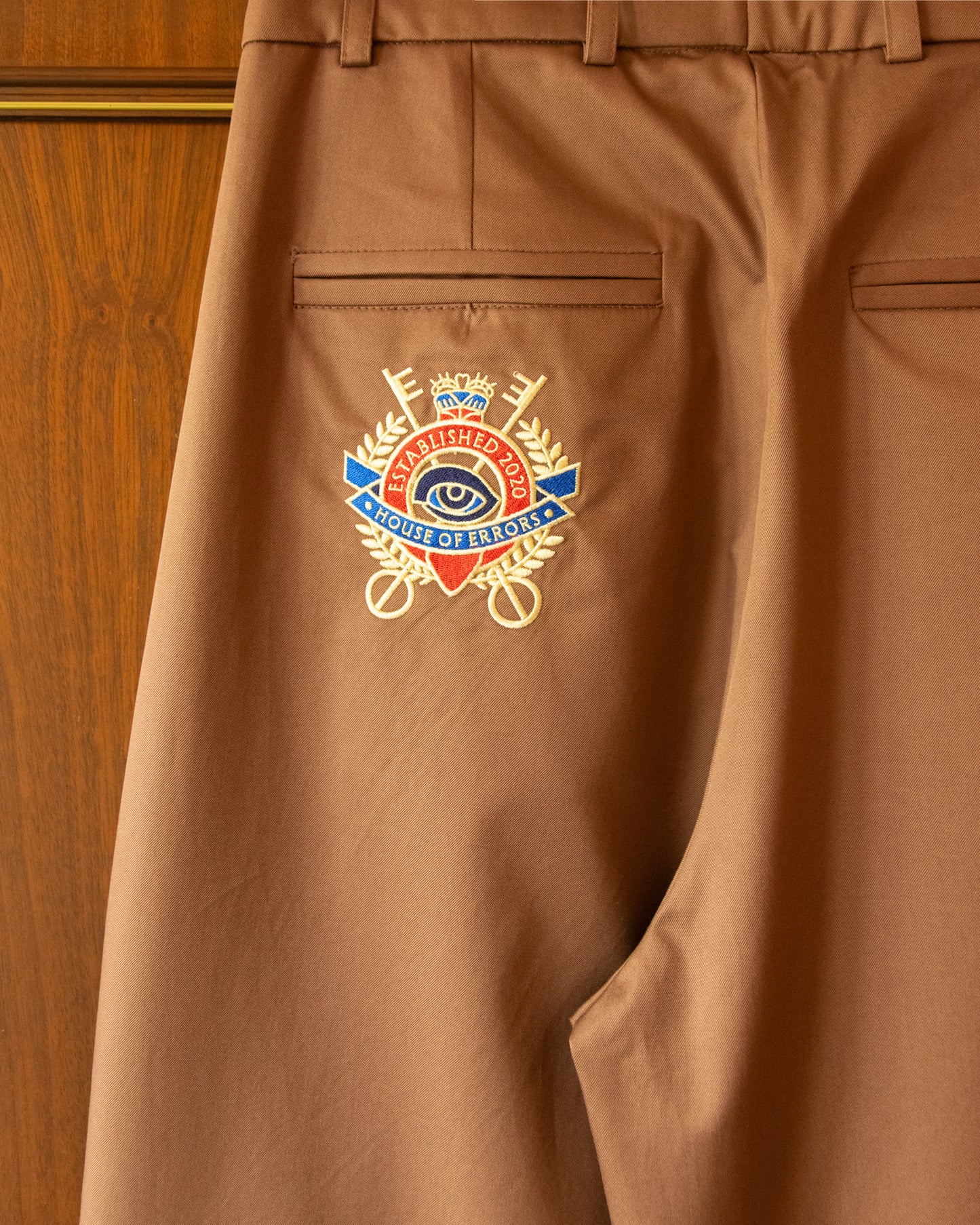 WIDE LEG CROWN TROUSERS IN BROWN