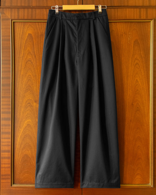 WIDE LEG CROWN TROUSERS IN BLACK