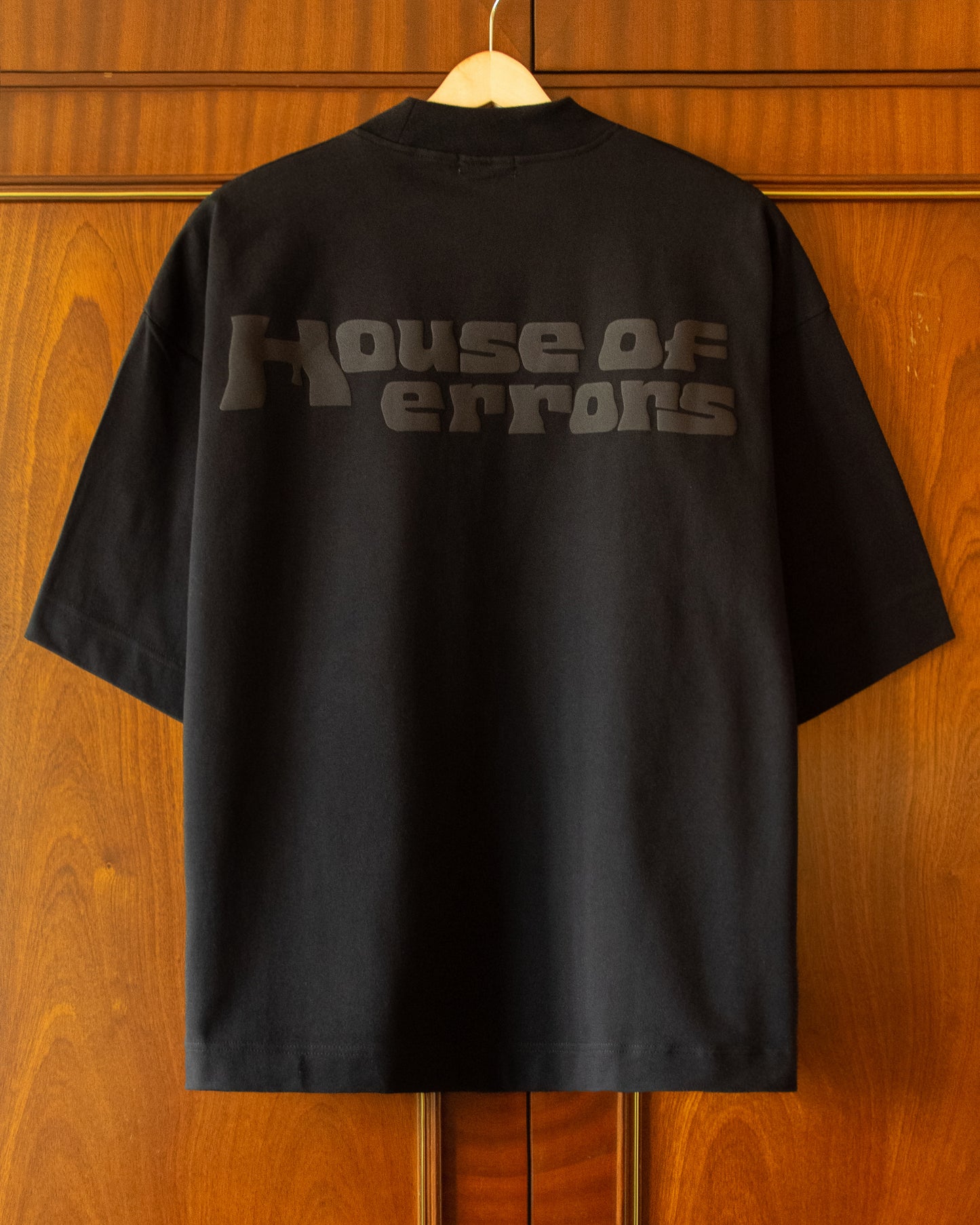 ALL-SEEING HEAVYWEIGHT TEE IN BLACK