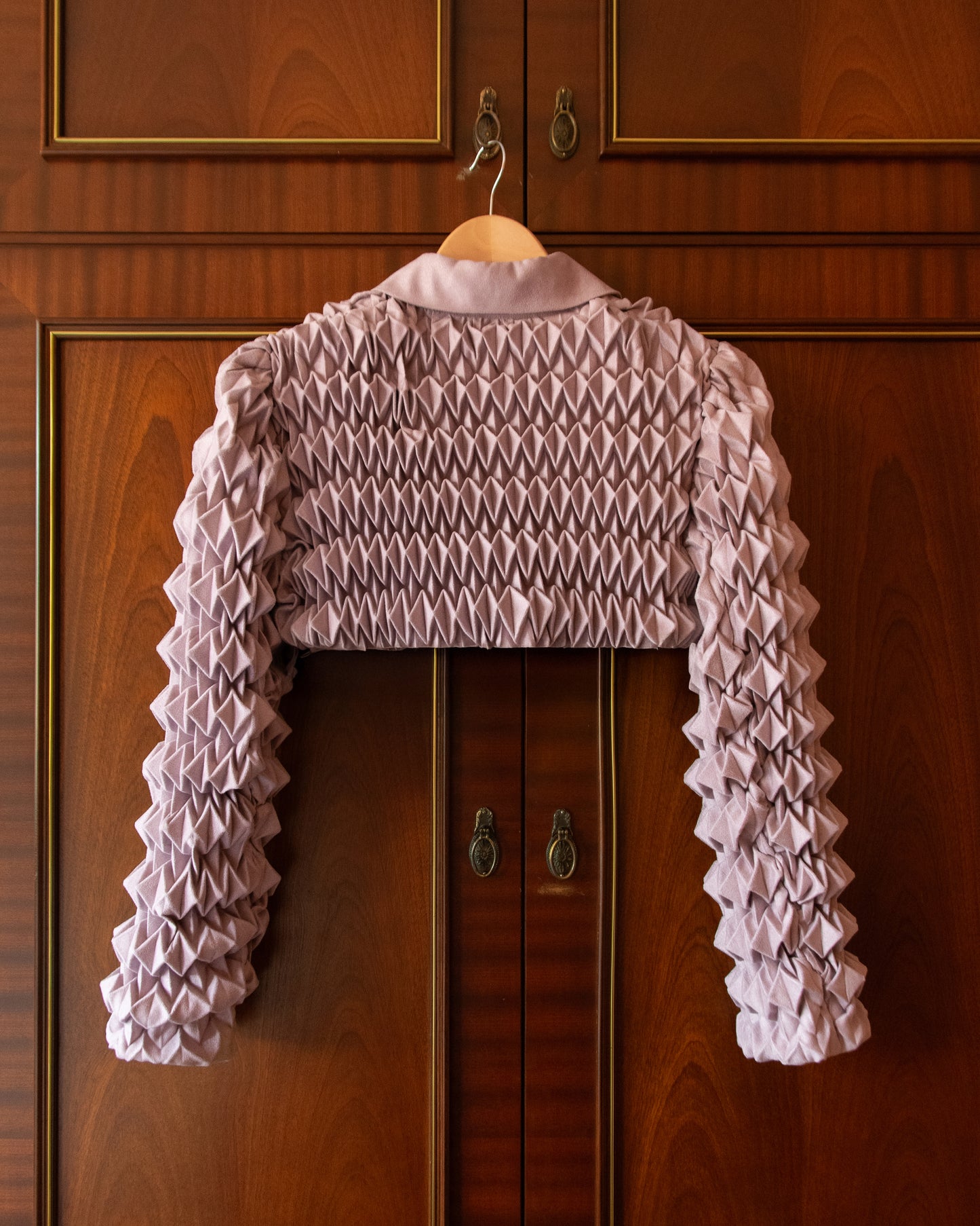 DIAMOND PLEAT JACKET