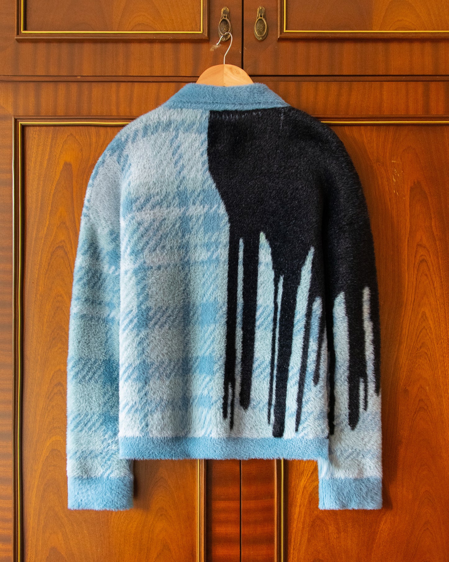 SHAGGY KNITTED CARDIGAN