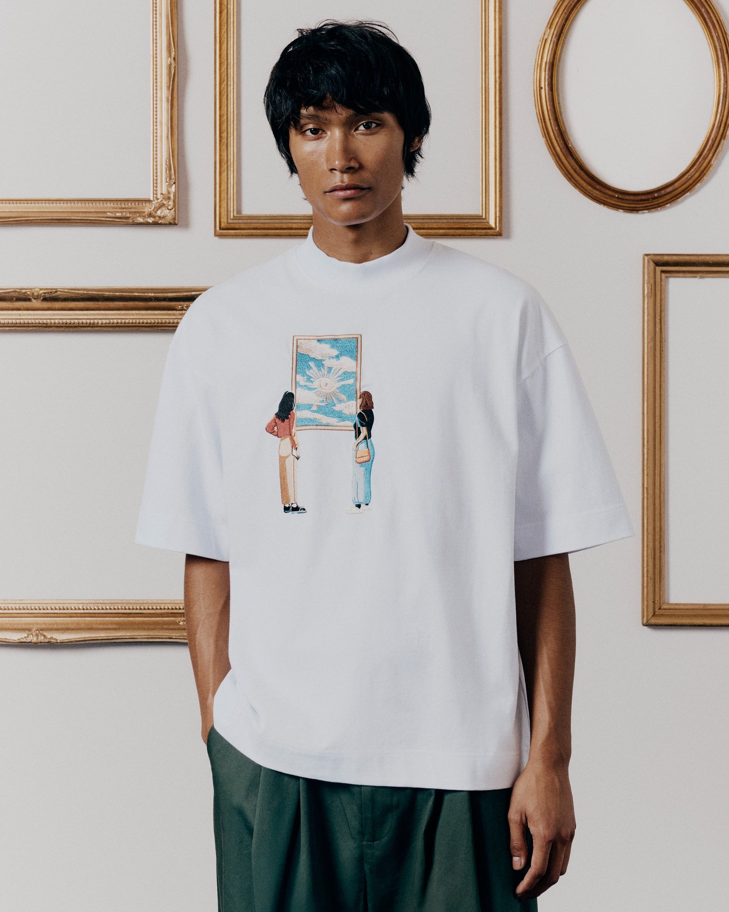 HEAVYWEIGHT GALLERY TEE