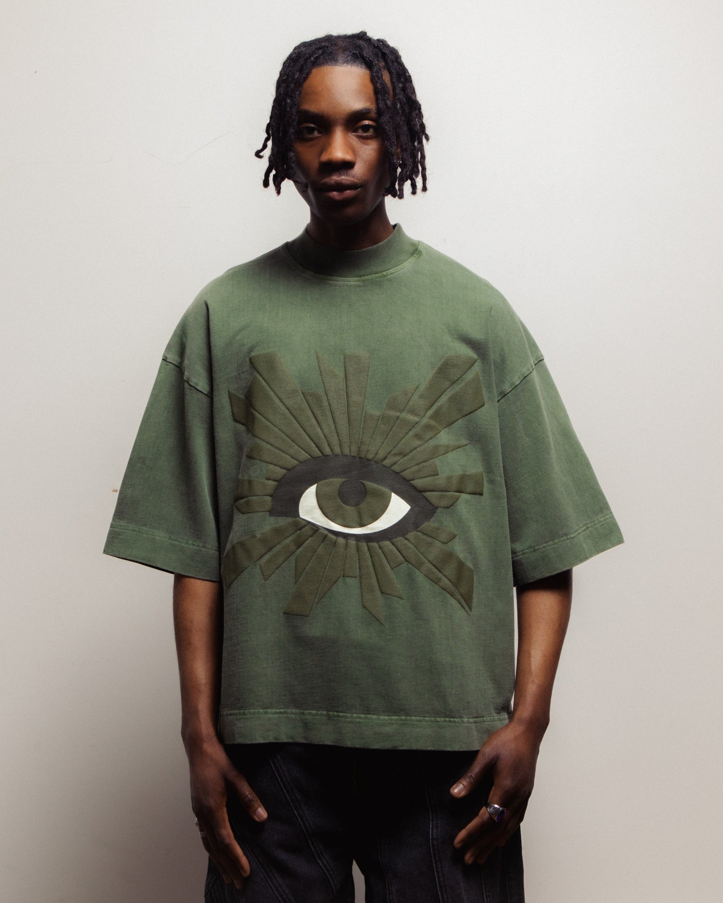 ALL-SEEING HEAVYWEIGHT TEE IN EMERALD