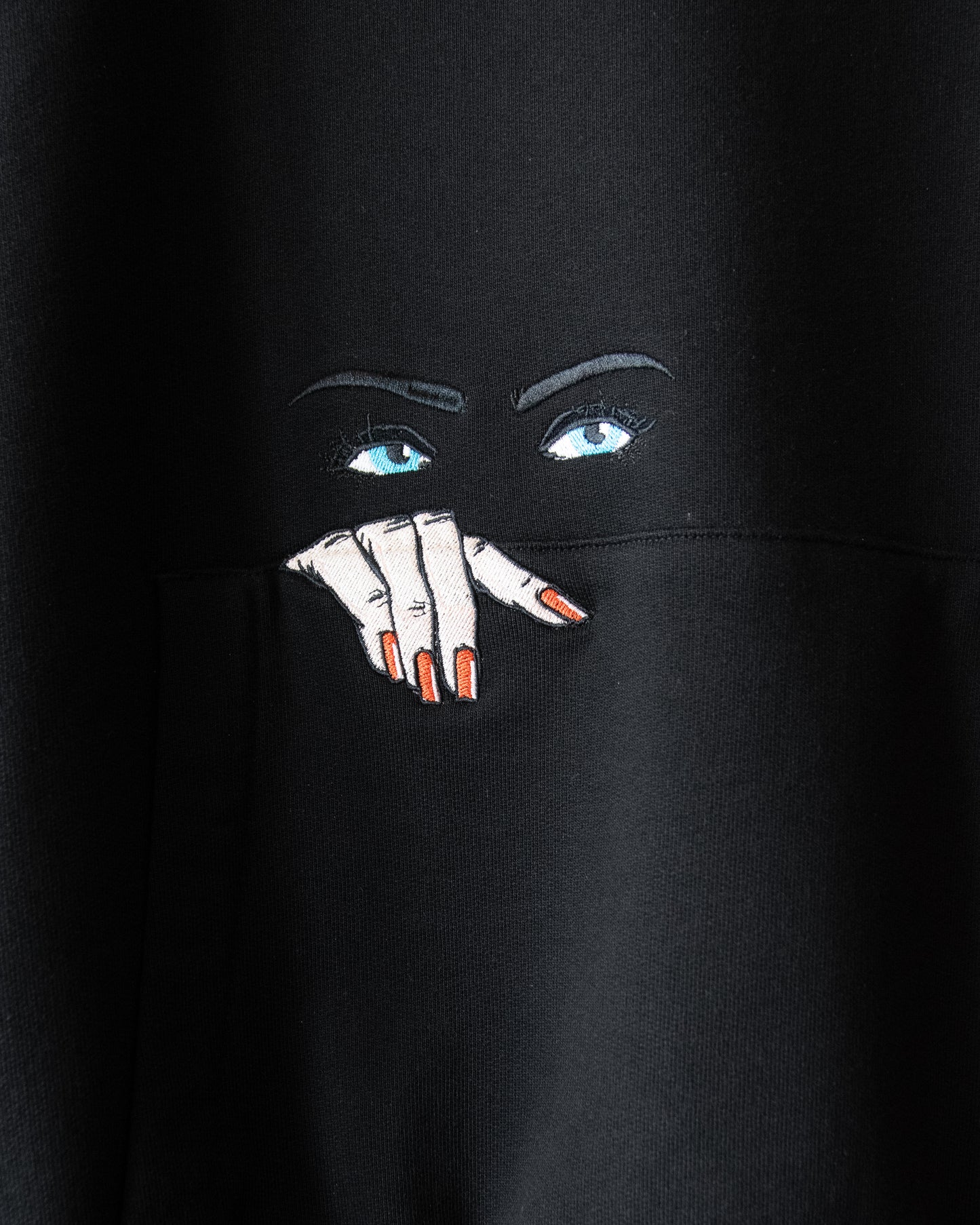 PEEPING HOODIE