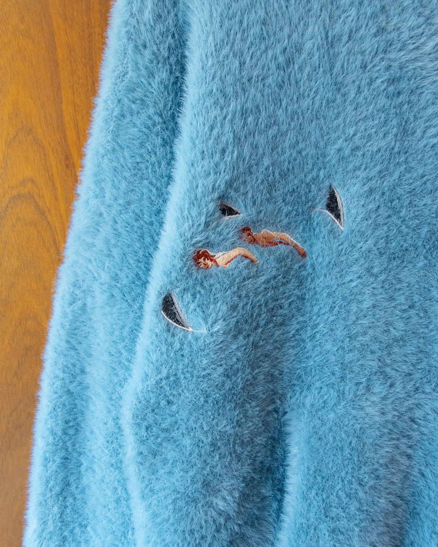 SHAGGY SHARK ZIP HOODIE