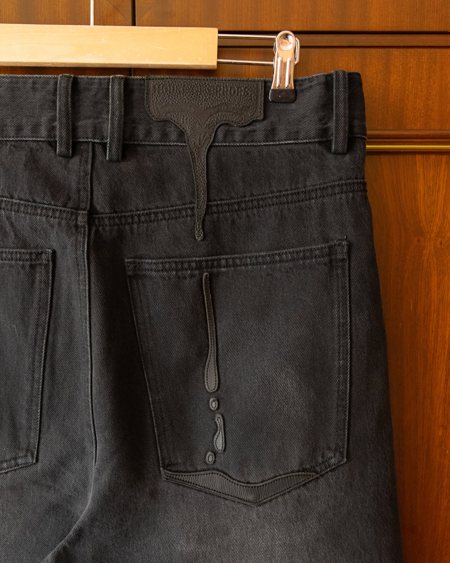 MELTING PATCH JEANS - VINTAGE BLACK