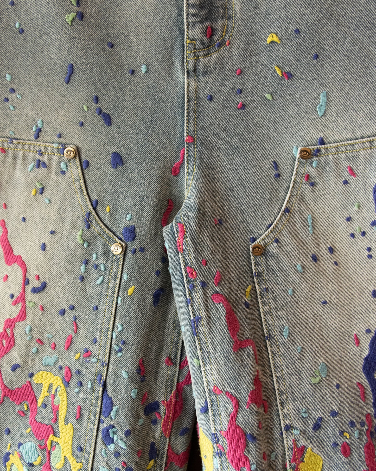 EMBROIDERED CARPENTER DENIM SHORTS