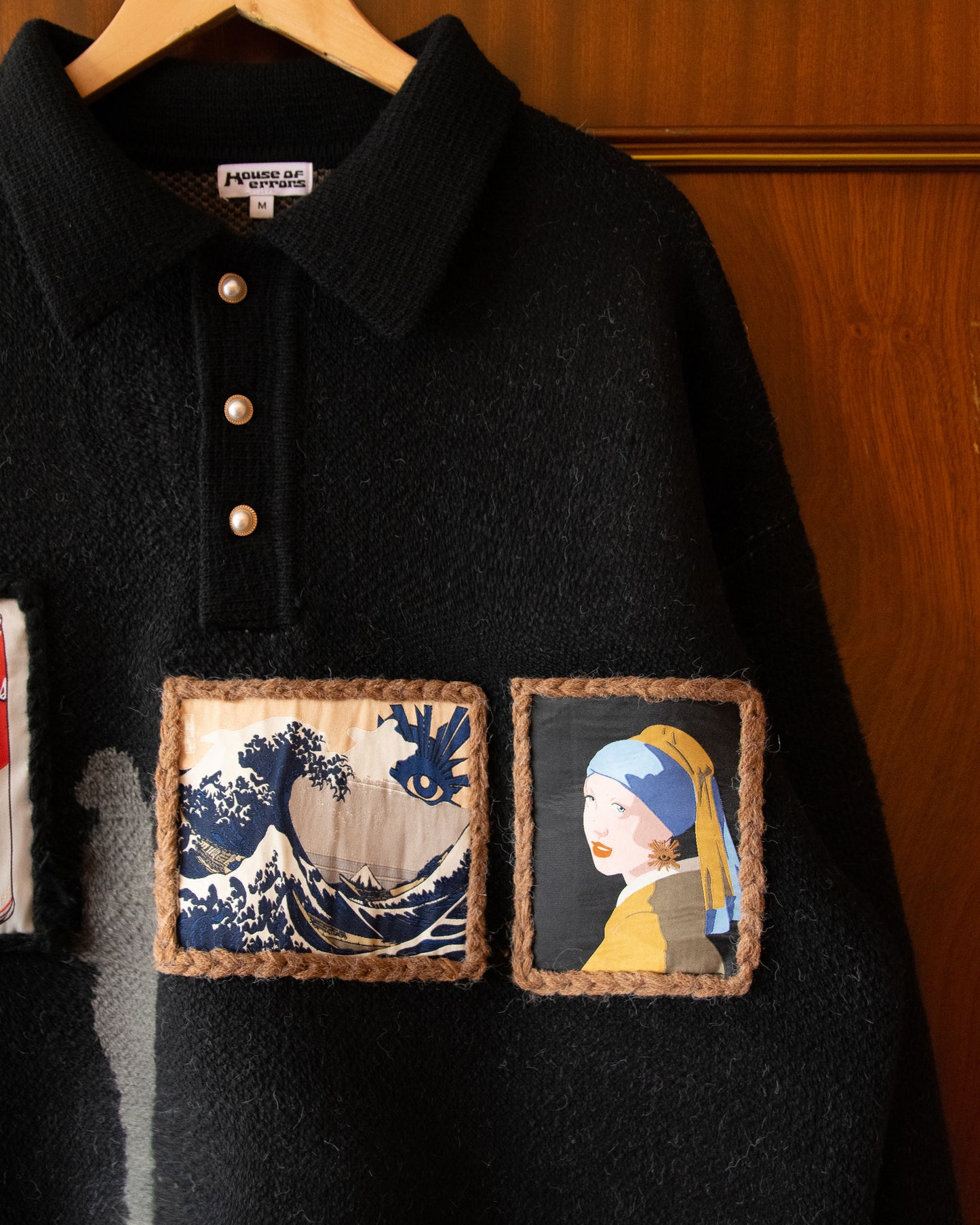 KNITTED GALLERY SWEATER IN BLACK