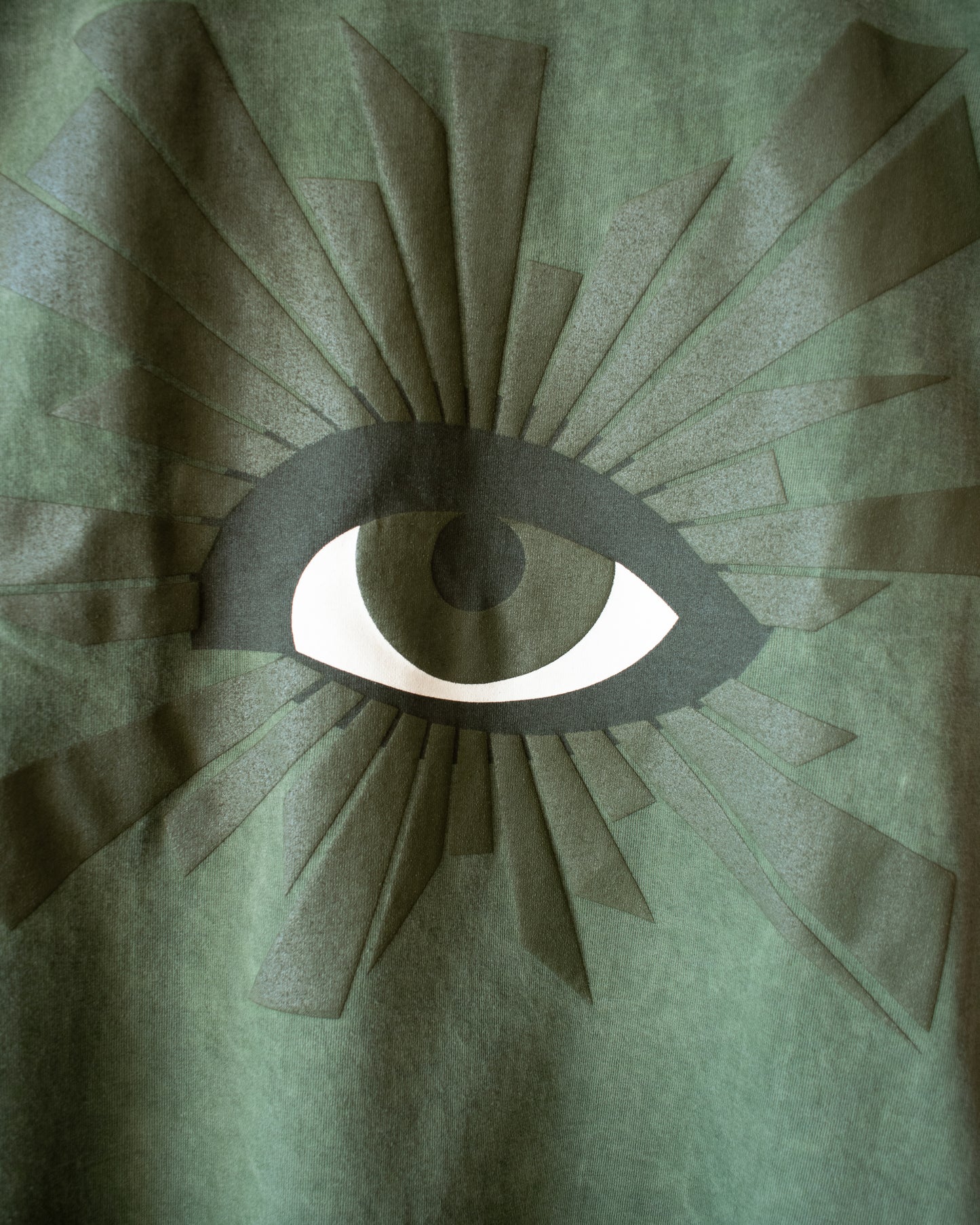 ALL-SEEING HEAVYWEIGHT TEE IN EMERALD