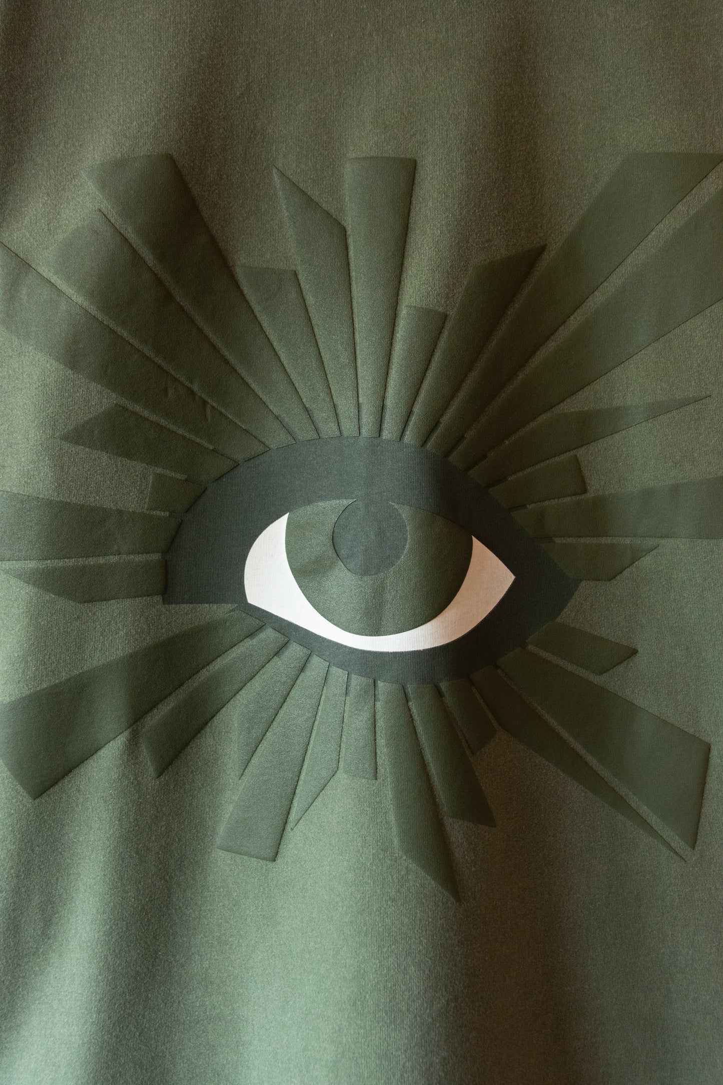 ALL-SEEING HEAVYWEIGHT TEE IN EMERALD