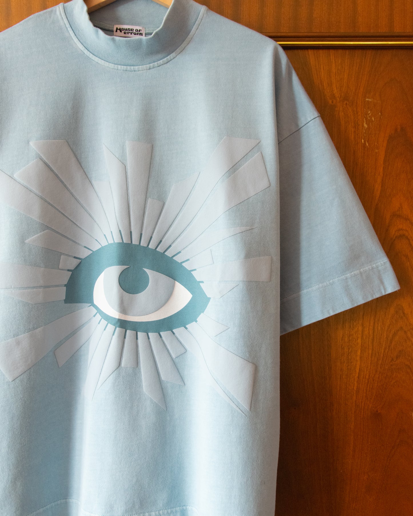 ALL-SEEING HEAVYWEIGHT TEE IN NEPTUNE