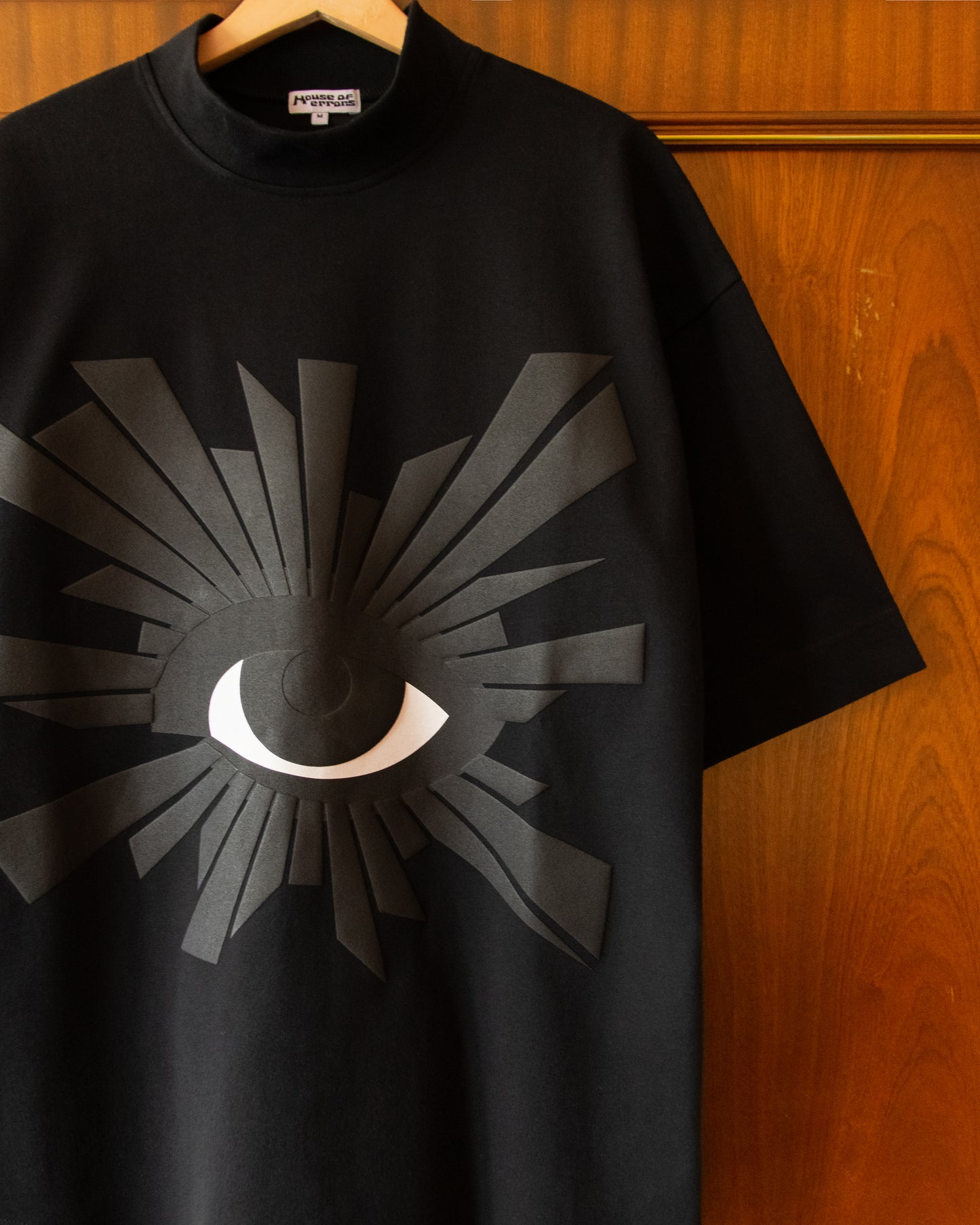 ALL-SEEING HEAVYWEIGHT TEE IN BLACK
