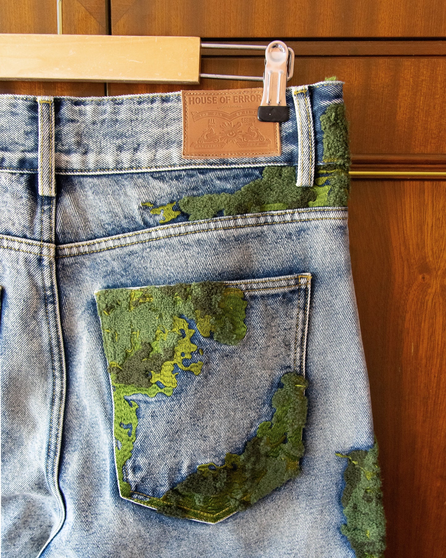 EMBROIDERED MOSS JEANS