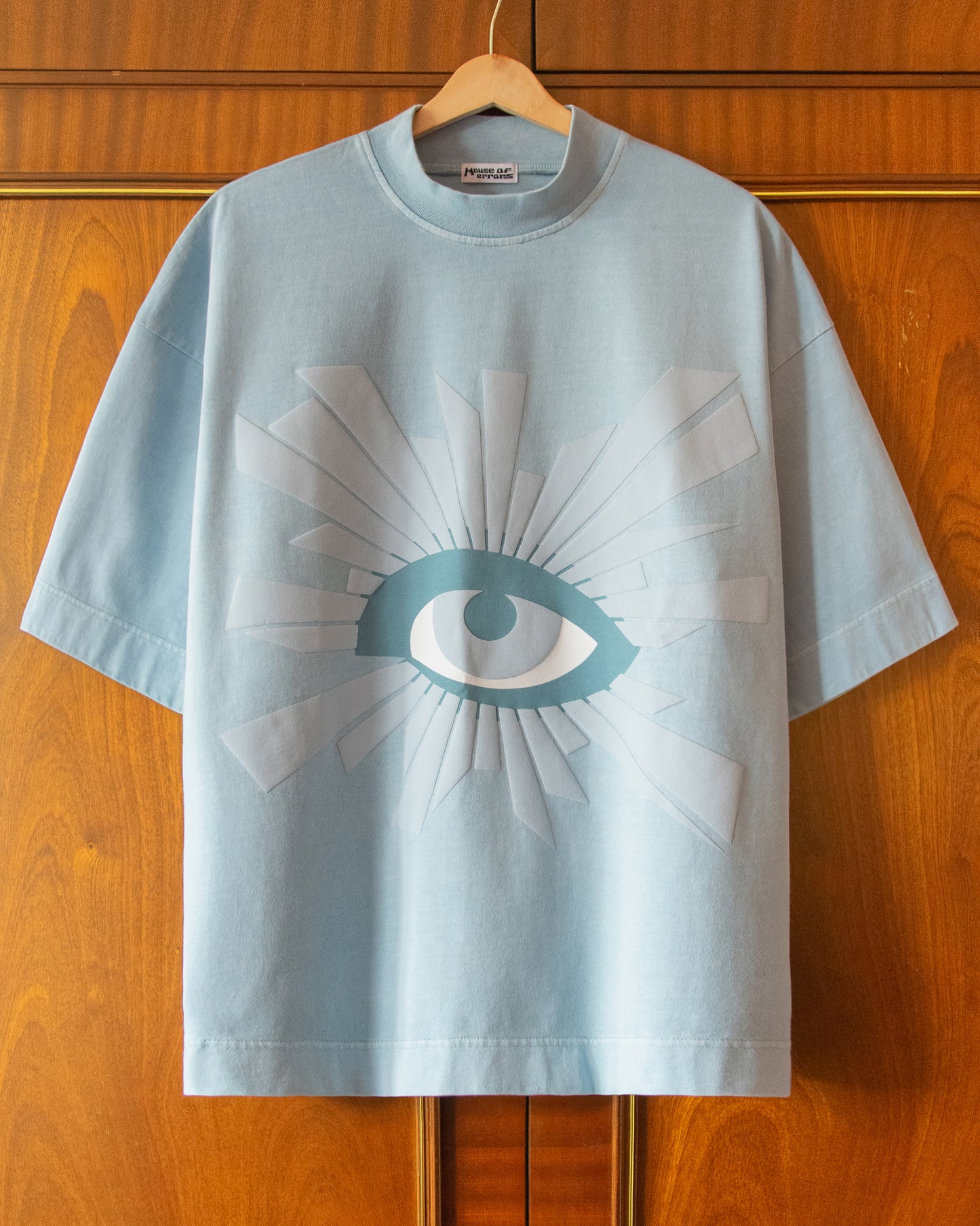 ALL-SEEING HEAVYWEIGHT TEE IN NEPTUNE