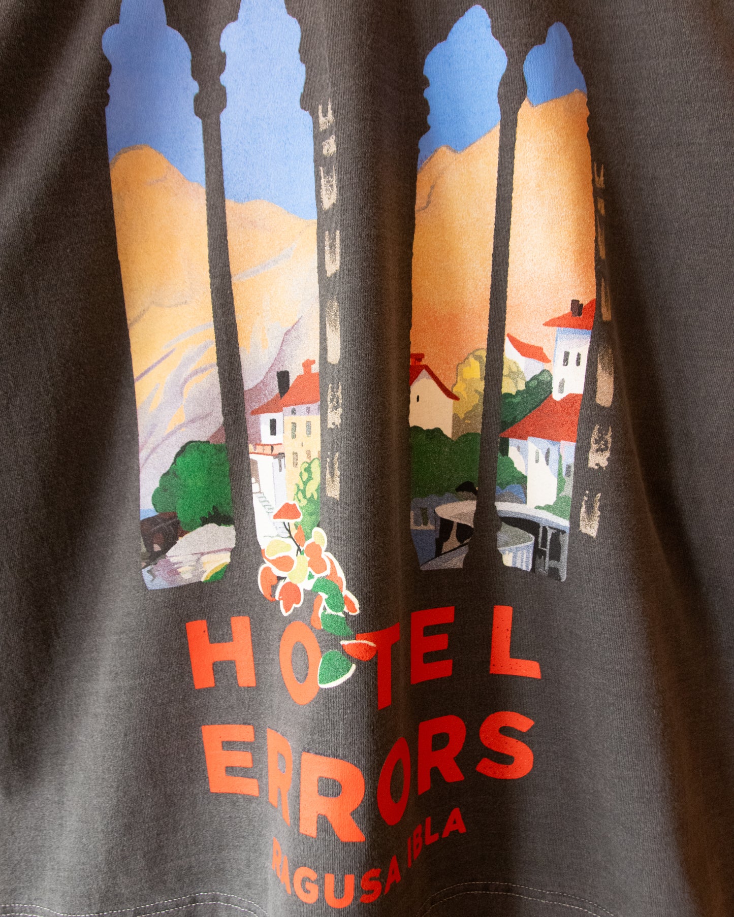 HOTEL ERRORS HEAVYWEIGHT TEE - RAGUSA IBLA (SABLE)