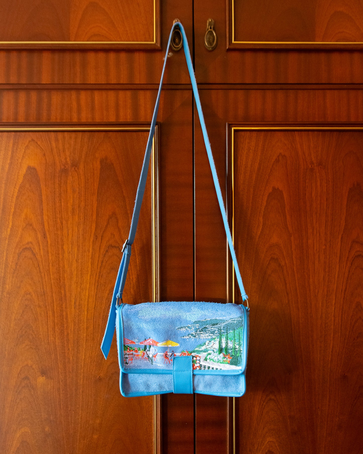 CAPRI CROSSBODY IN BLUE SUEDE