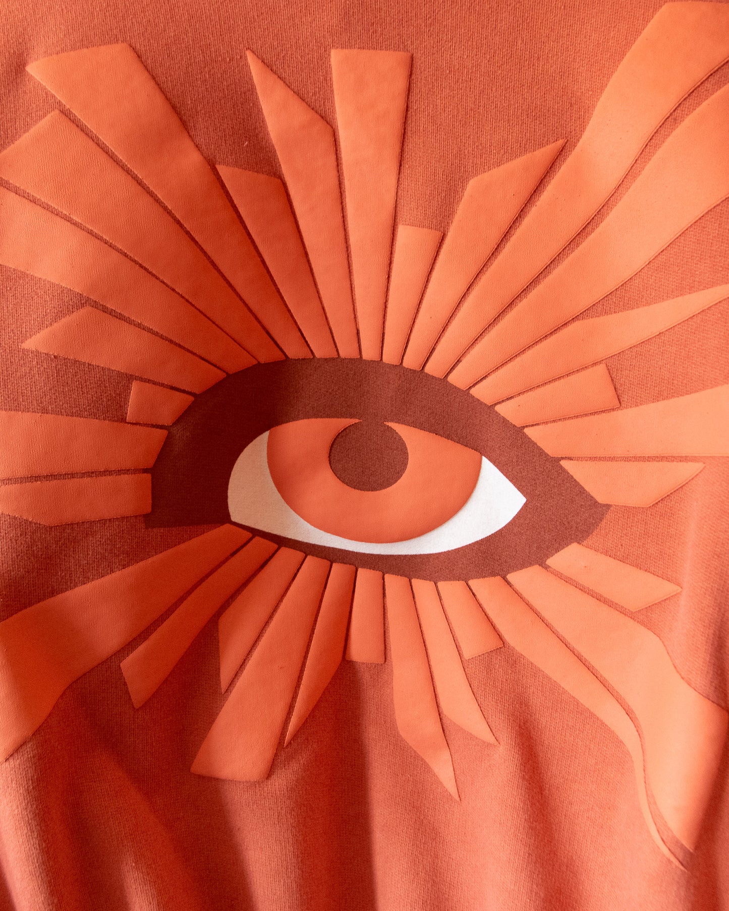 ALL-SEEING HOODIE IN SCARLET