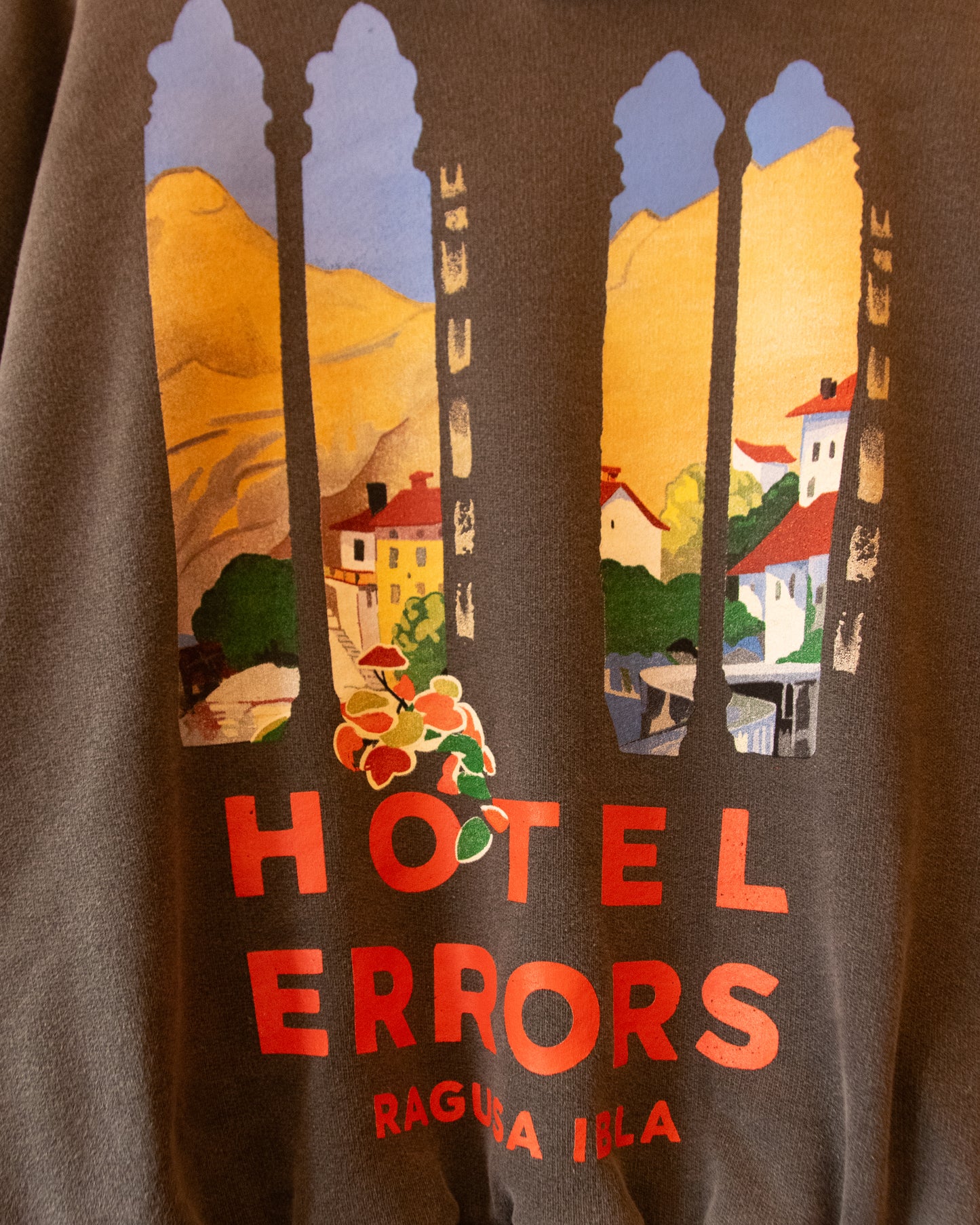 HOTEL ERRORS HOODIE - RAGUSA IBLA (SABLE)