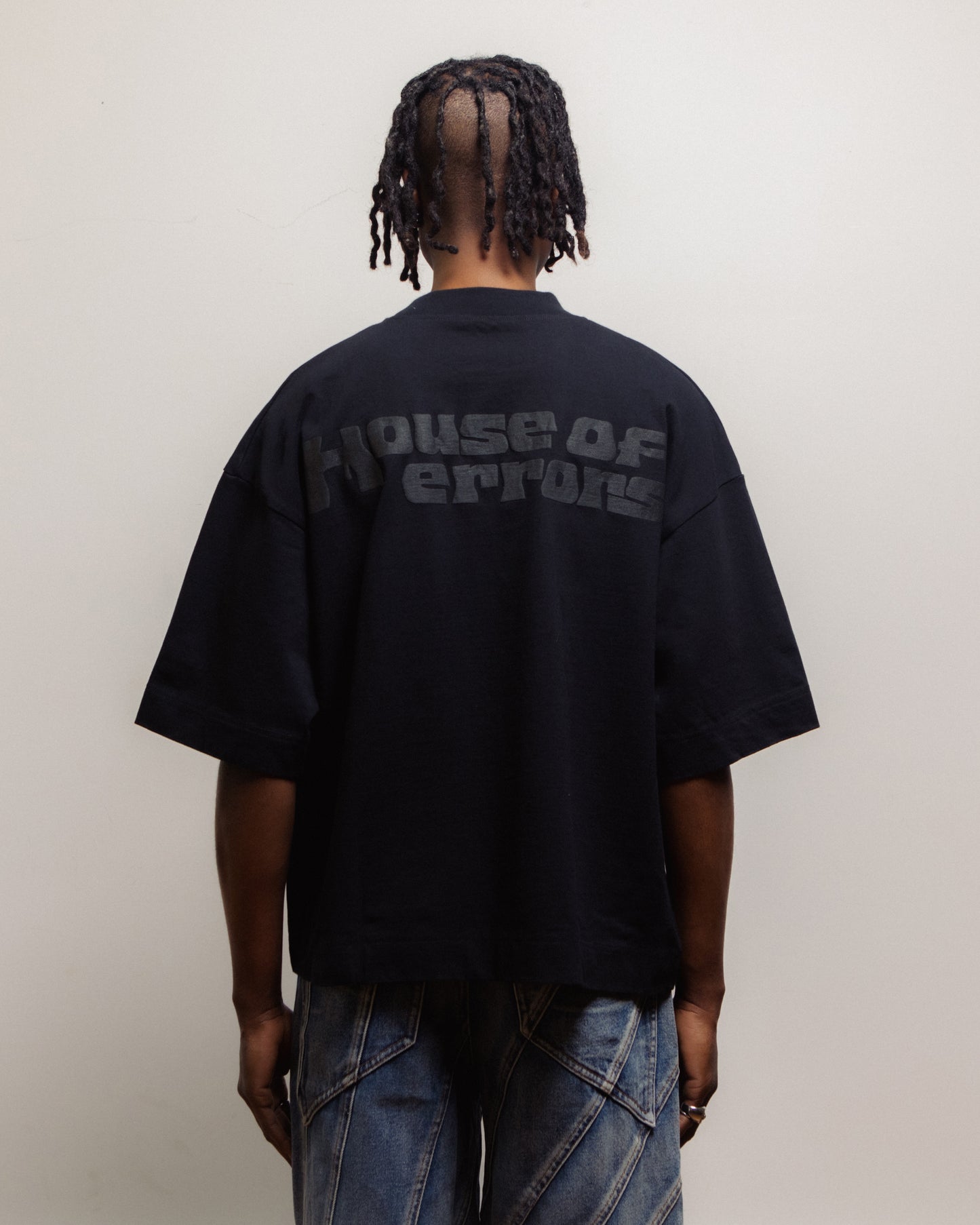 ALL-SEEING HEAVYWEIGHT TEE IN BLACK