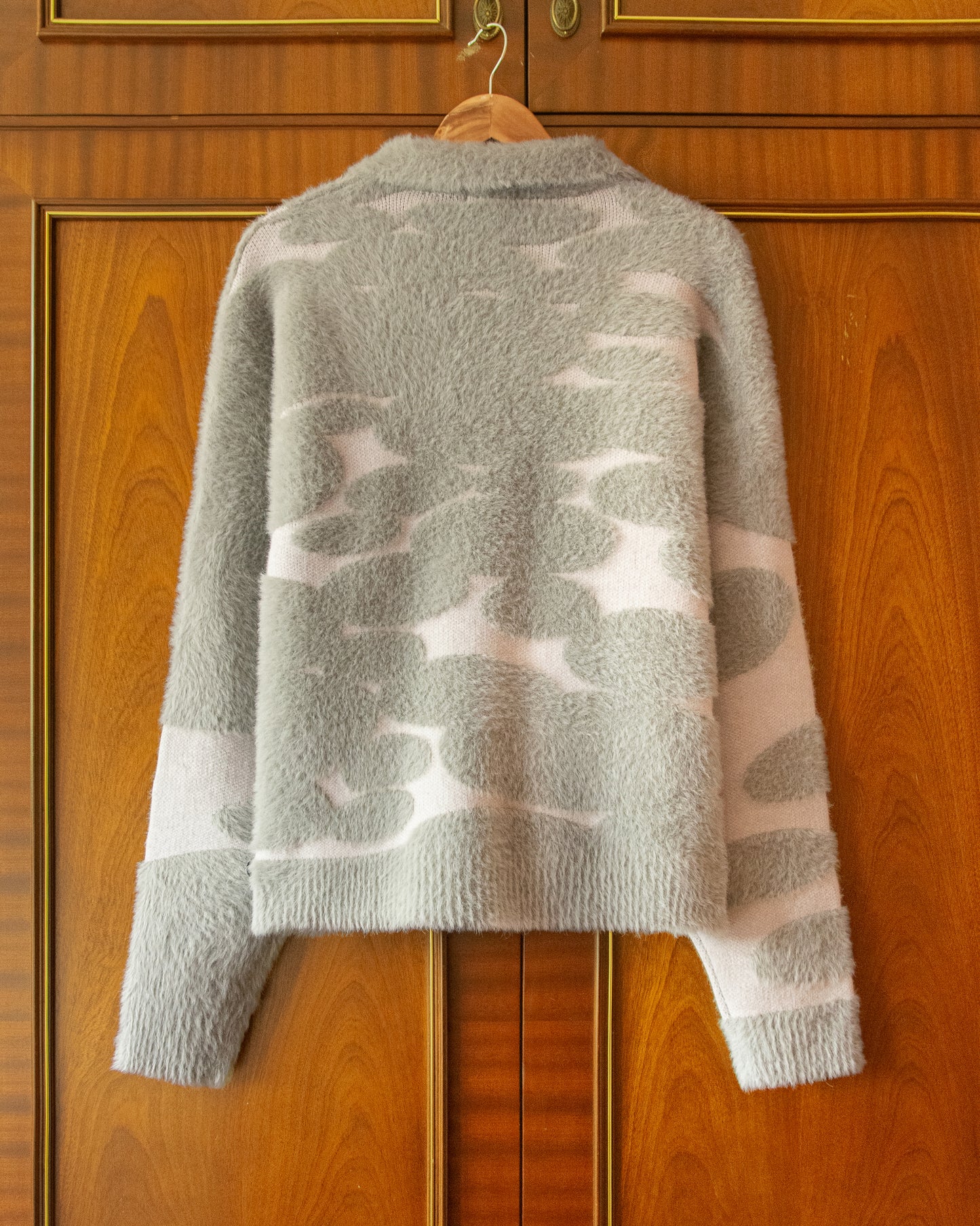 KNITTED BORNEO EXPEDITION SWEATER - GREY