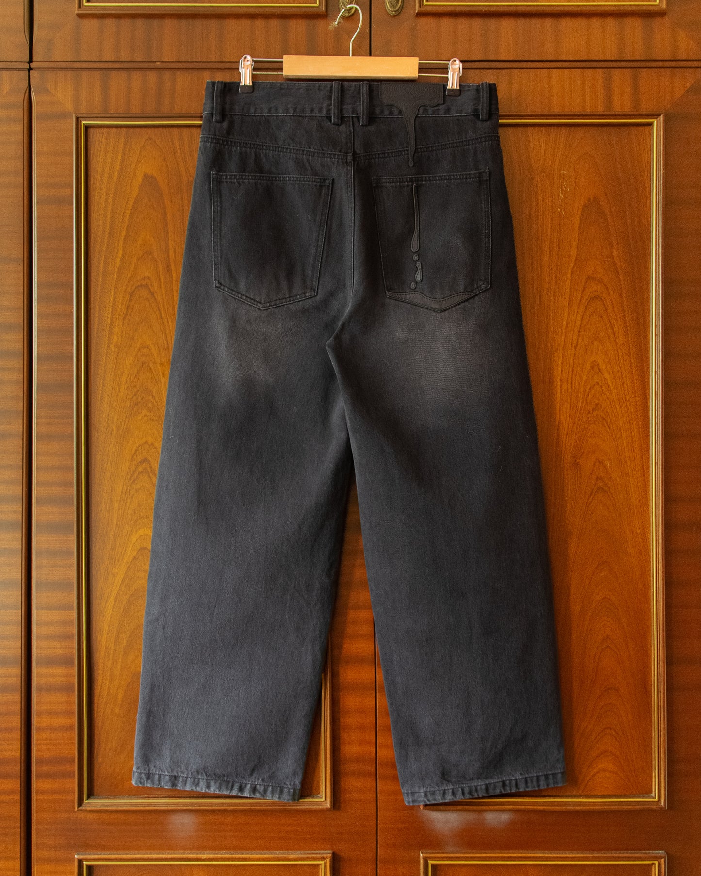 MELTING PATCH JEANS - VINTAGE BLACK