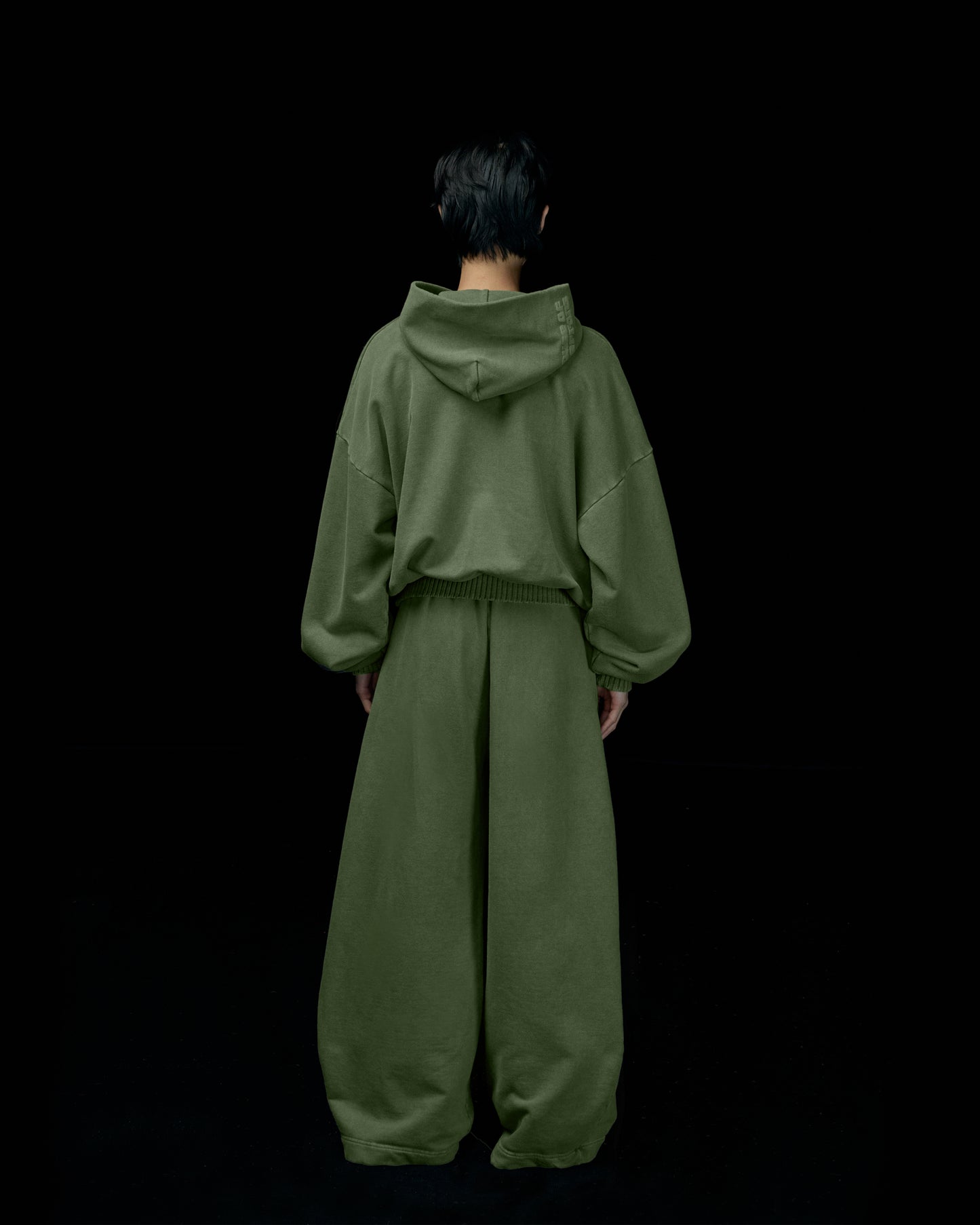 RELAXED JOGGERS IN EMERALD